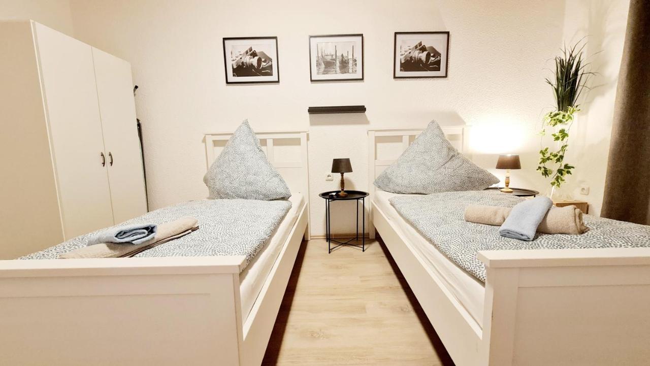 Elena Flat Sonnenblumen Duisburg Zentrum Kültér fotó