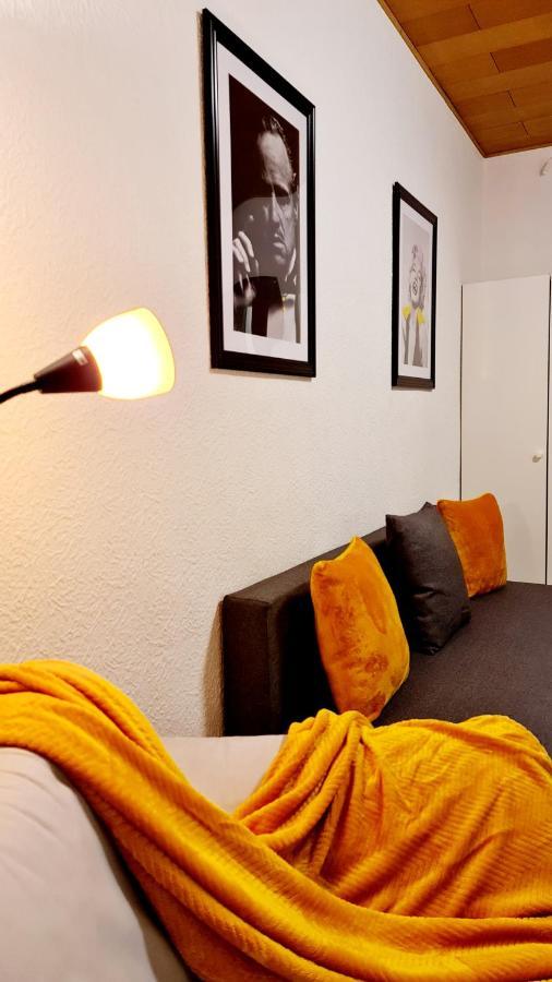 Elena Flat Sonnenblumen Duisburg Zentrum Kültér fotó