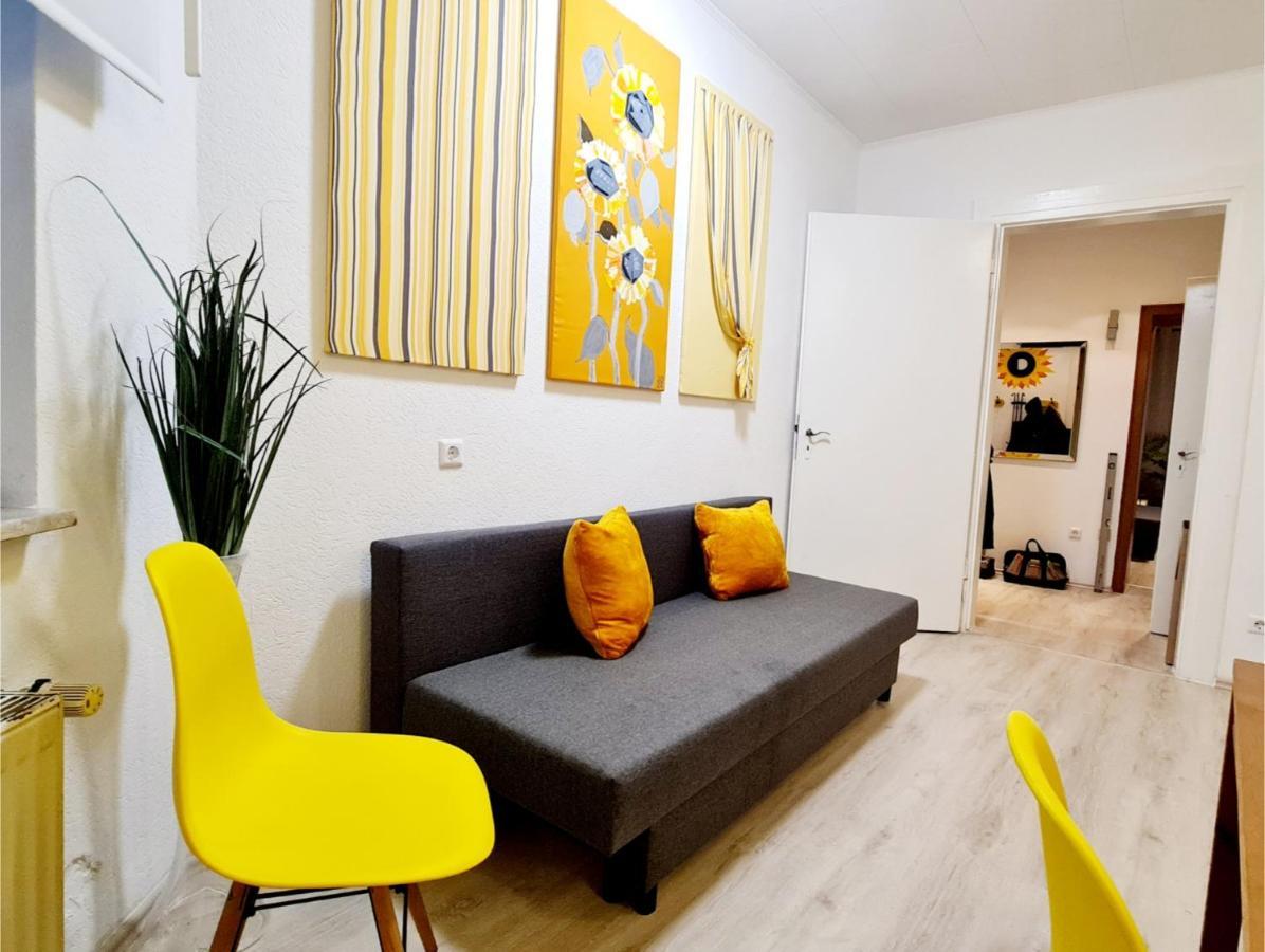 Elena Flat Sonnenblumen Duisburg Zentrum Kültér fotó